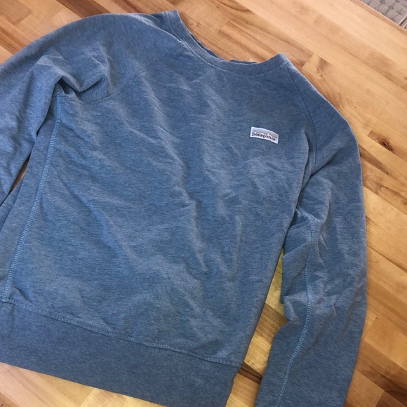 Women’s Patagonia sweatshirt. Worn once - Picture 1 of 3